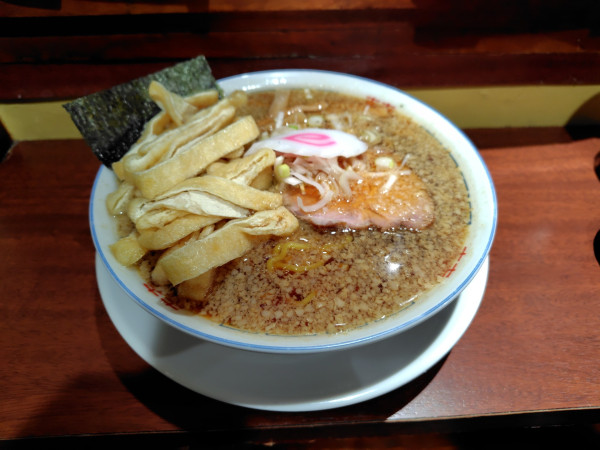 「いりこきつね(豚1枚)¥950」@大井町立食い中華蕎麦 いりこ屋の写真