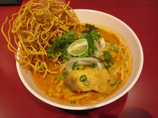 「ココナッツカレーヌードル（1,188円）」@カオマンガイ soi6の写真