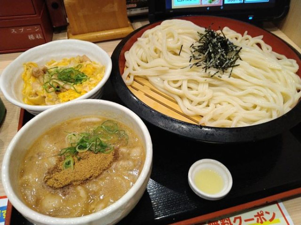 「3倍肉魚介つけ麵」@得得うどん 伏見竹田店の写真