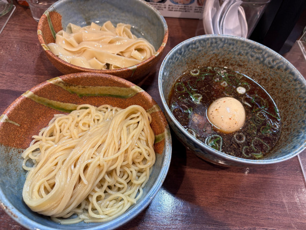 「つけ麺醤油 平麺TP」@三谷製麺所の写真