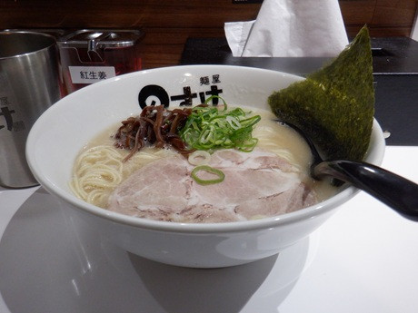 「らーめん白」@麺屋のすけ 登戸店の写真