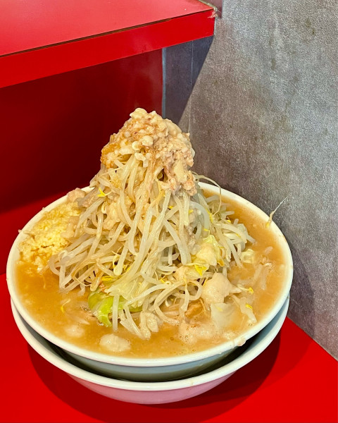 「ラーメン大豚入り」@ラーメン ヨシトミの写真