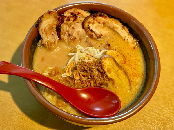 「北海道味噌 炙りチャーシュー麺」@みそ屋 田所商店 WBG店の写真