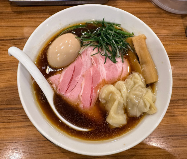 「丸鶏特製 醤油」@中華そば ココカラサキゑの写真