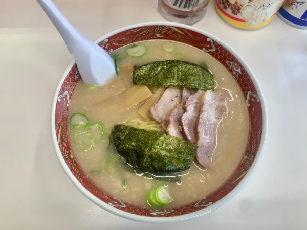 「チャーシュー麺900円・中盛100円」@ラーメンショップ ネモトの写真