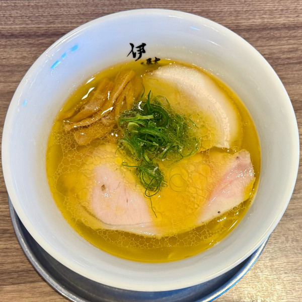「特製平打ち麺"極み"（塩）（麺少なめ）¥1,100」@麺行使 伊駄天 本店の写真