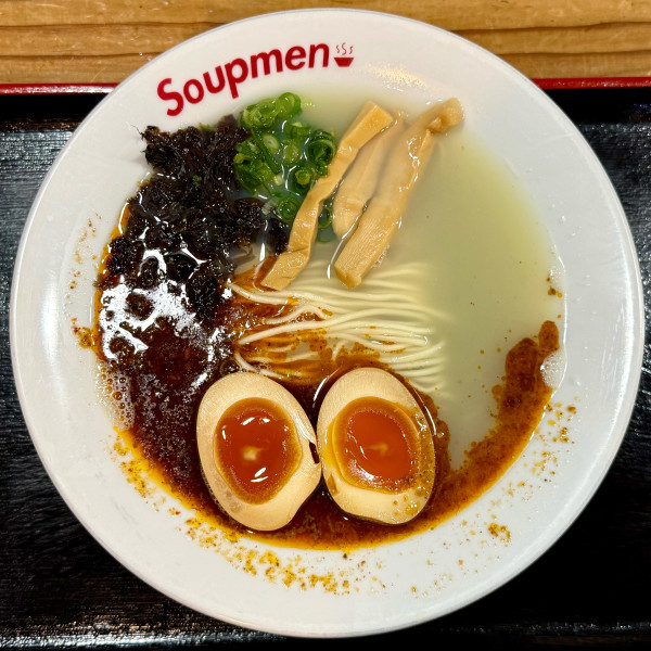 「辛牡蠣塩らぁ麺味玉入り（麺少なめ）¥900」@Soupmenの写真