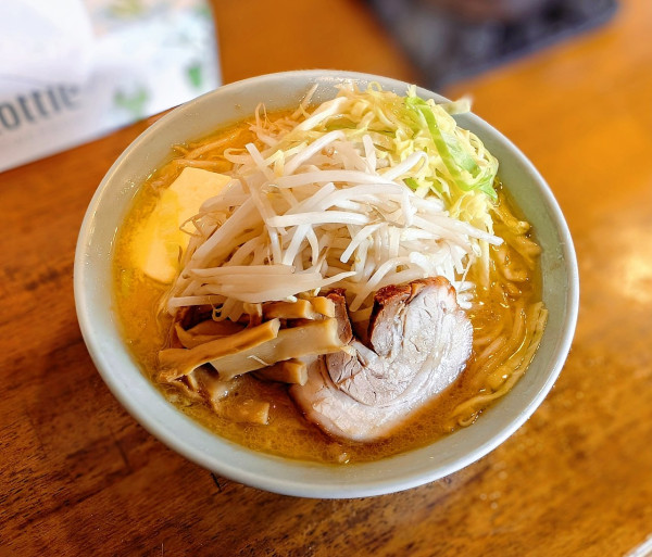 「白味噌󠄀バターらーめん」@めんりゅうの写真