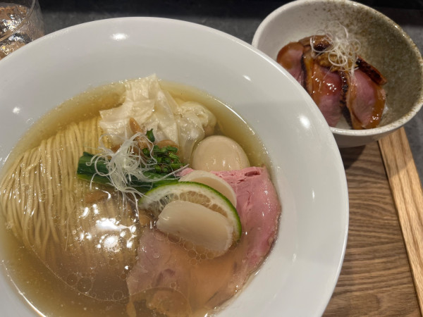 「特製塩+鴨ロースめし」@RAMEN MATSUIの写真