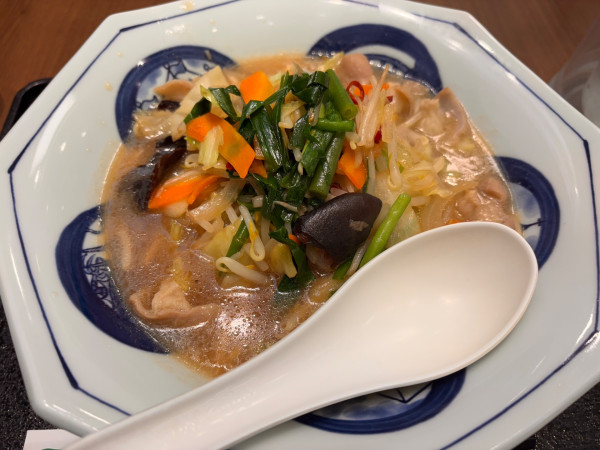 「牛もつちゃんぽん」@長崎ちゃんぽん リンガーハット 五反田東口店の写真