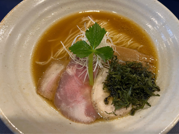 「醤油白湯麺」@世田谷磯野の写真