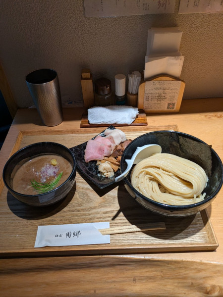 「焼豚つけ麺（大）」@麺屋 周郷 新橋店の写真