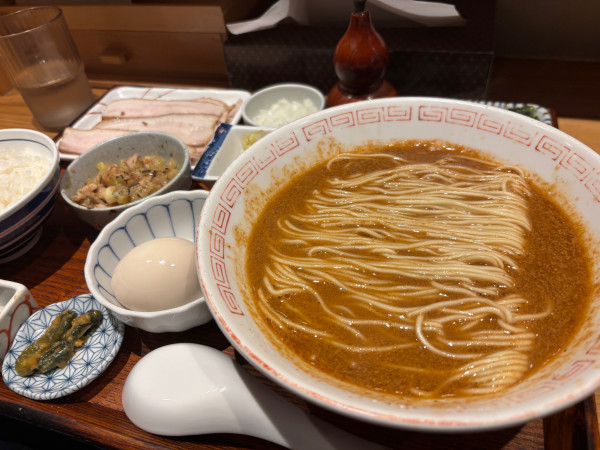 「特製海老定食」@炭火焼濃厚中華そば 海富道の写真