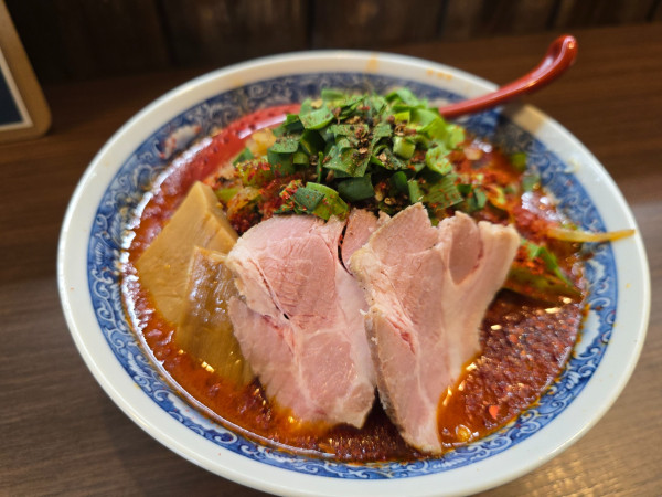 「餞式・担タンメン(辛口)・麺大盛り・メンマ・チャーシュー」@麺彩 餞-hanamuke-の写真