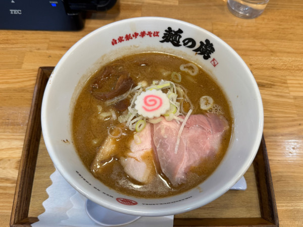 「濃厚魚介中華そば」@自家製中華そば 麺の虜の写真