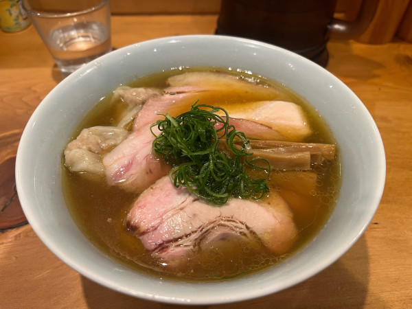 「煮干しそば＋豚焼豚＋鶏焼豚」@中華そば しば田の写真