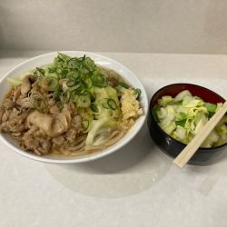 しょうゆラーメン 野菜増し 1100円