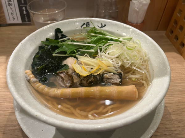 「銀淡竹　極　生姜牡蠣ラーメン」@麺屋 優光 銀座店の写真