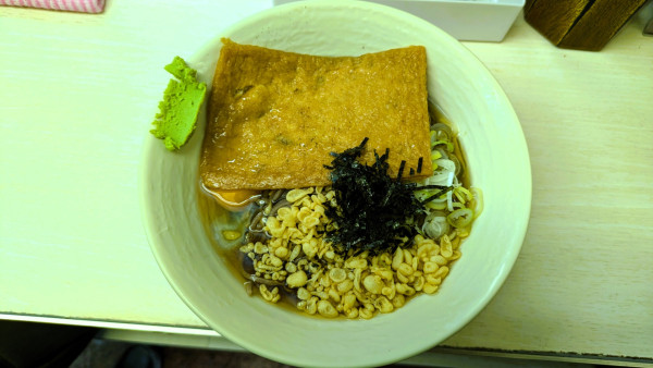 「冷やし人気の3種盛り」@常盤軒 横須賀線ホーム店の写真