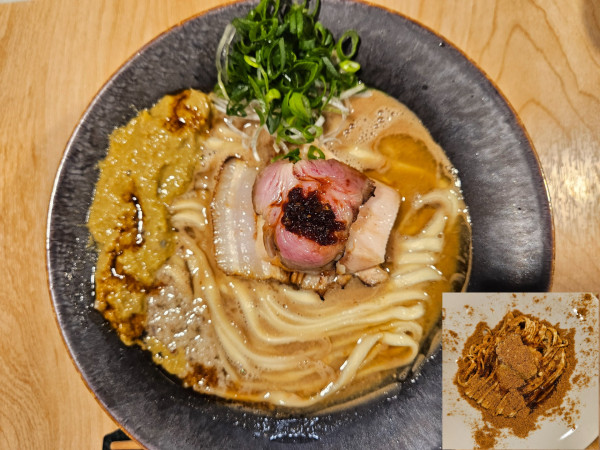 「豚骨と海老と蟹のカオティック特濃+鰹ティラミス」@improv.の写真