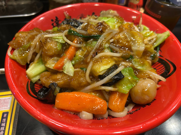 「スタミナ次郎1,000円＋揚げ肉100円」@達磨次郎の写真