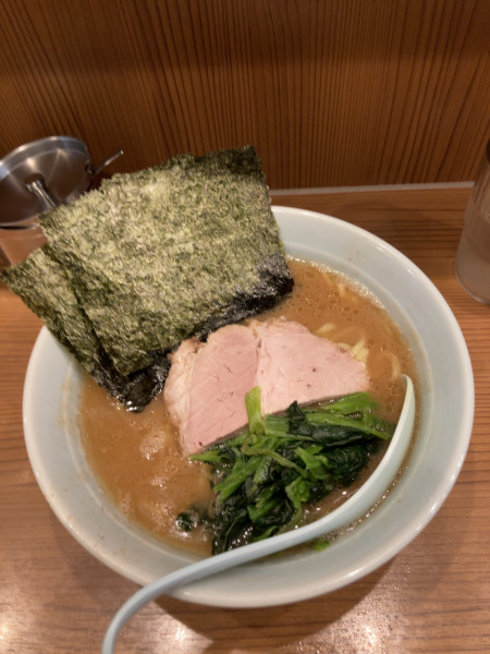 「ラーメン（並）　850円」@横浜家系ラーメン 武蔵家 秋津店の写真