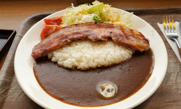 「清里カレー　厚切りベーコン」@甲斐路亭の写真