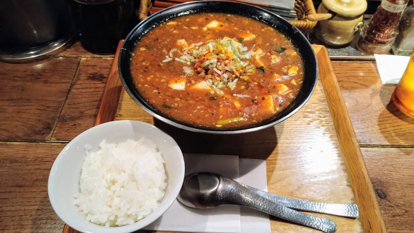「全とろ納豆麻婆麺+小ライス(サービス)」@新潟 三宝亭東京ラボ 中目黒店の写真