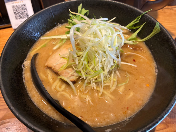 「豚骨魚介らぁめん」@RAMEN TOMIRAIの写真