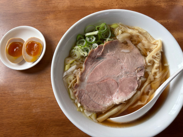 「醤油ラーメン@950+味玉@150」@麺屋 菜々兵衛の写真