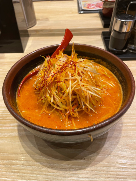 「北海道辛味噌肉ネギらーめん　1200円」@味噌乃屋 田所商店 イオンモール新利府南館店の写真