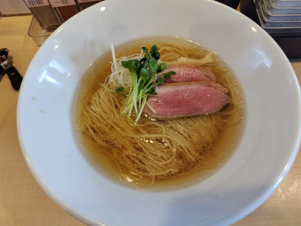 「淡麗鴨中華そば白醤油」@鴨麺処 和の写真