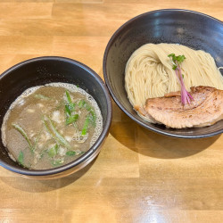 つけめん（1100円）＋超こい煮干しらーめん（1300円）