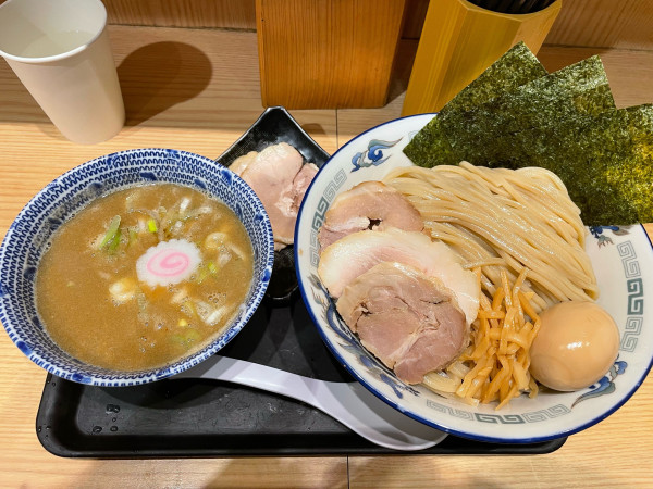 「特製つけめん（大盛）＋チャーシュートッピング」@舎鈴 御茶ノ水ソラシティ店の写真