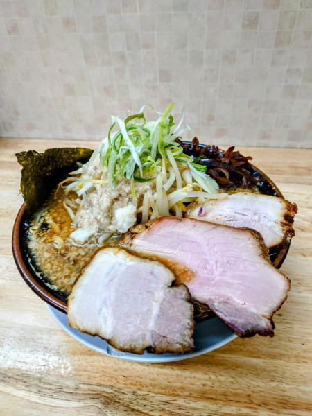 「背脂煮干ラーメン」@中華蕎麦 丸め 東久留米店の写真