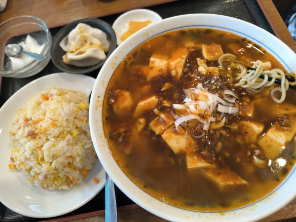 「ランチ マーボー麺定食(935)」@一心飯店の写真