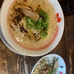 サービスランチ　塩 750円