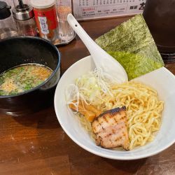 醤油味つけめん