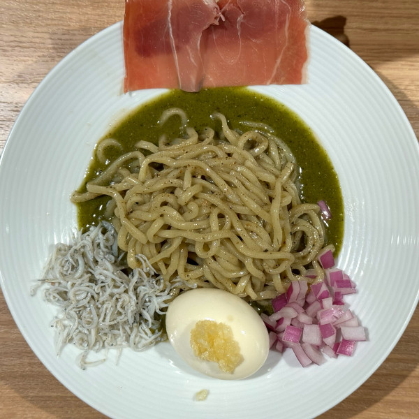 「にぼにぼゔぇーぜ　塩つけ玉子」@煮干し Noodles Nibo Nibo Cinoの写真