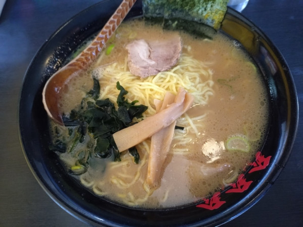 「豚コクラーメン大盛」@ラーメン珍珍珍 高島通り店の写真