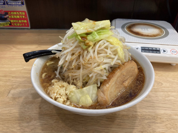 「ラーメン 950円 野菜マシマシニンニク」@麺屋 あびすけ 東山田店の写真