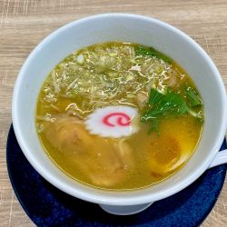 鶏白湯しょうゆ