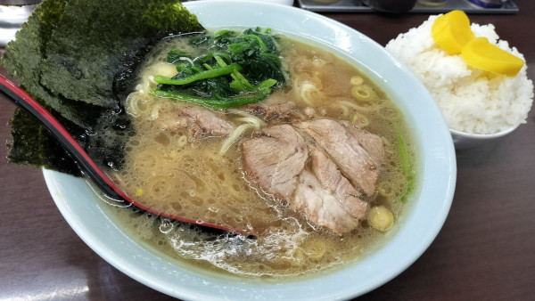 「ラーメン並800円」@ラーメンショップ 二ツ橋店の写真