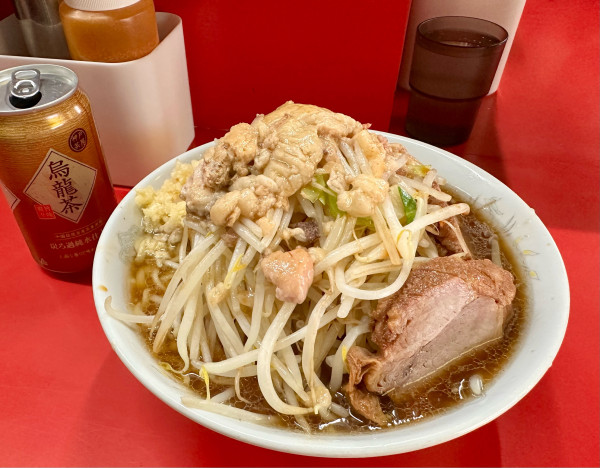 「小ラーメン（野菜増し、ニンニク、脂、カラメ）」@ラーメン二郎 上野毛店の写真