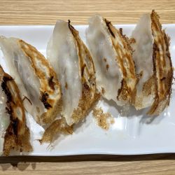うんめぇ餃子5個400円