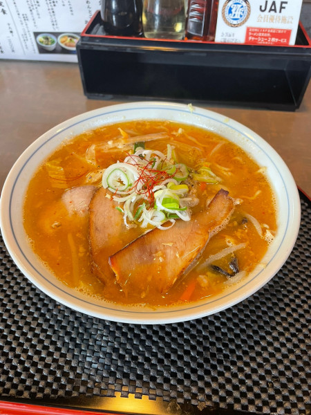 「旭川野菜味噌らーめん　1000円」@らーめん 山頭火 仙台南吉成店の写真