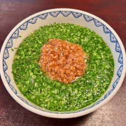 韮菜湯麵（1870円）