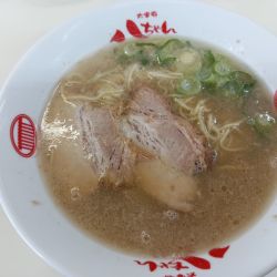 ラーメン(¥680)