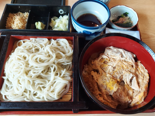 「もり蕎麦とかつ丼セット 1000円」@福やの写真