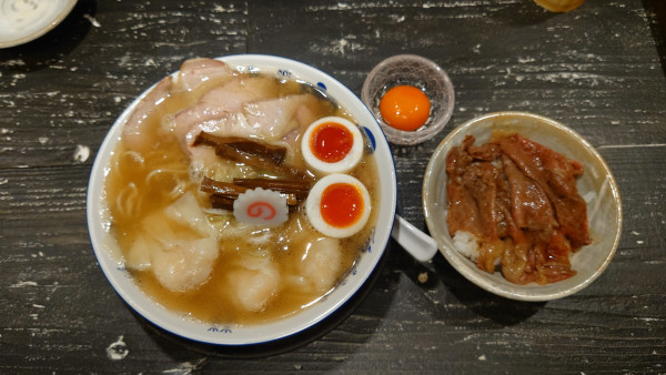 「味玉海老ワンタン麺＋黒毛和牛すき焼きご飯」@あいだや2の写真